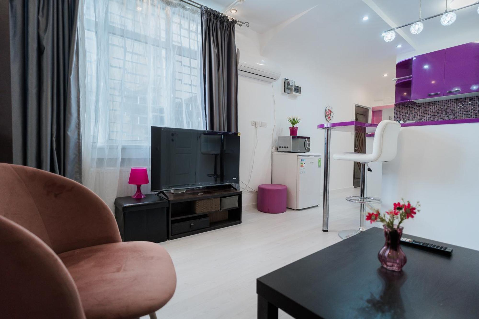 Ultra Central White & Lila Studio Bucureşti Eksteriør bilde